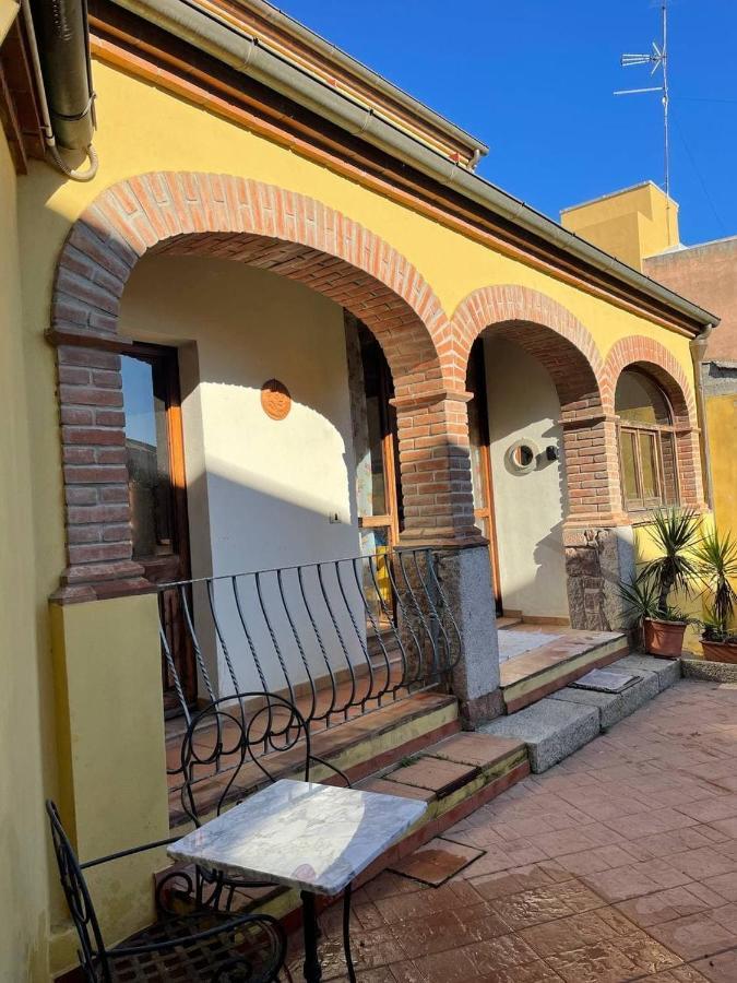 Aventina Holiday Home Burcei Exterior photo